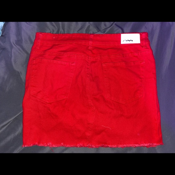 Dollhouse Red Skirt - Picture 2 of 2